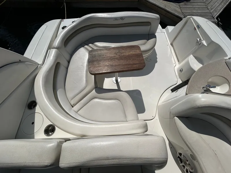 Slide: The Image of Sea Ray Sundancer 320 2006 - 8