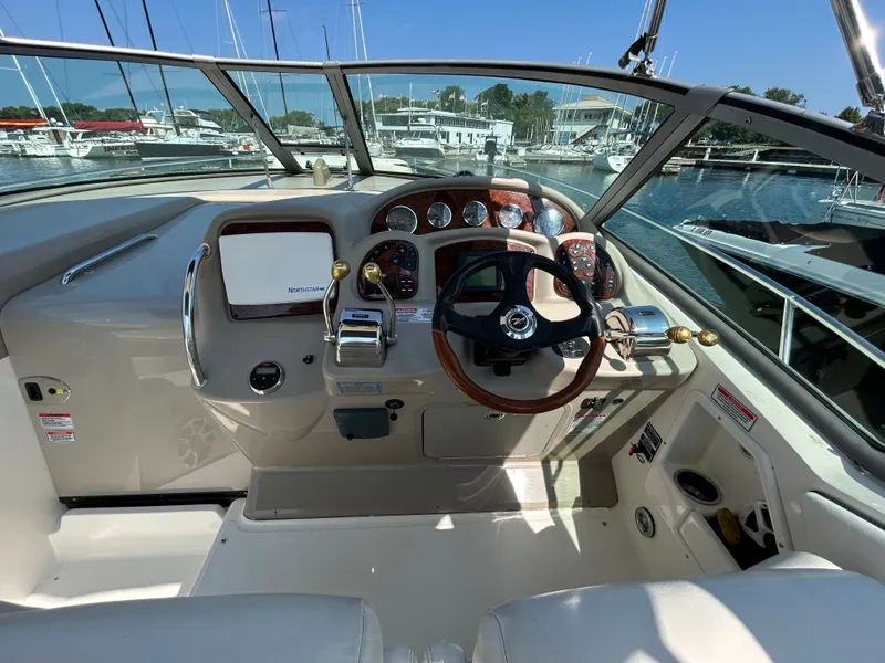 Slide: The Image of Sea Ray Sundancer 320 2006 - 4