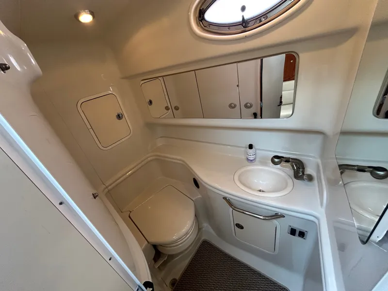 Slide: The Image of Sea Ray Sundancer 320 2006 - 12