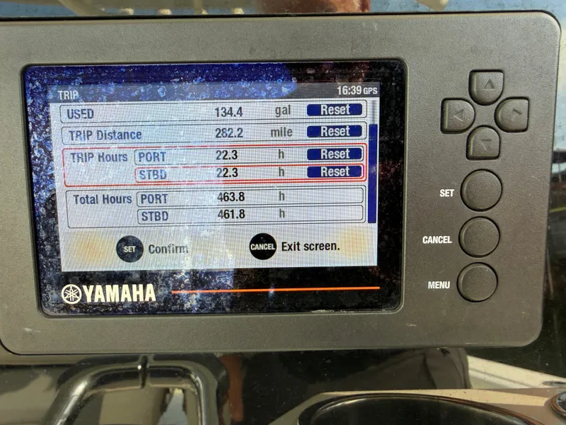 Slide: The Image of Cobia 262 Center Console 2020 - 27