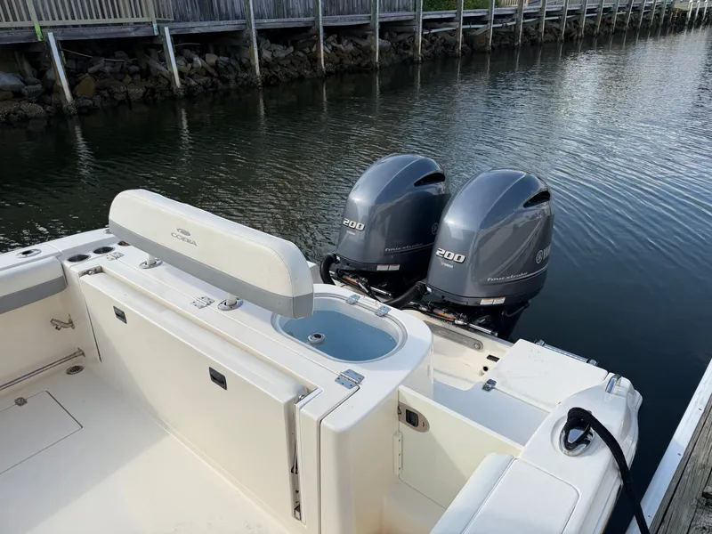 Slide: The Image of Cobia 262 Center Console 2020 - 15