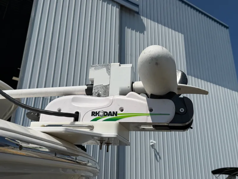 Slide: The Image of Cobia 262 Center Console 2020 - 13