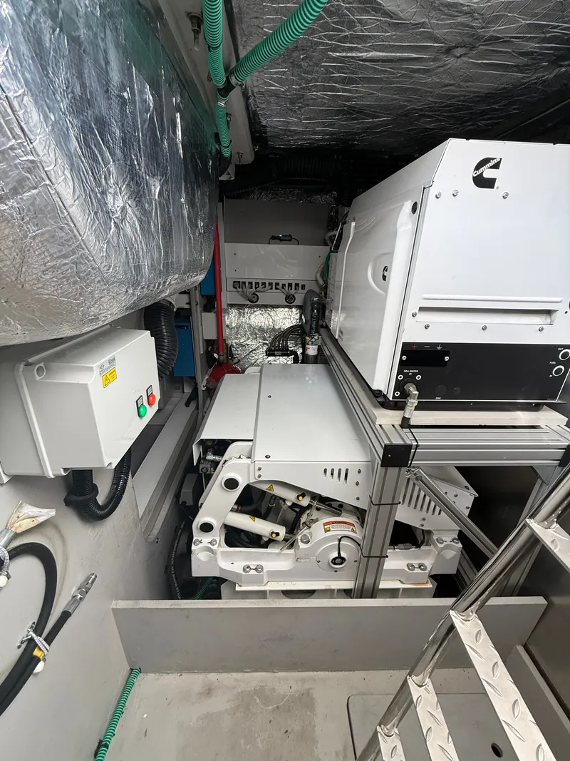 Slide: The Image of Sunseeker Predator 65 2023 - 91