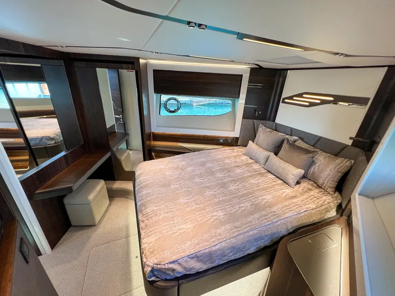 Slide: The Image of Sunseeker Predator 65 2023 - 74