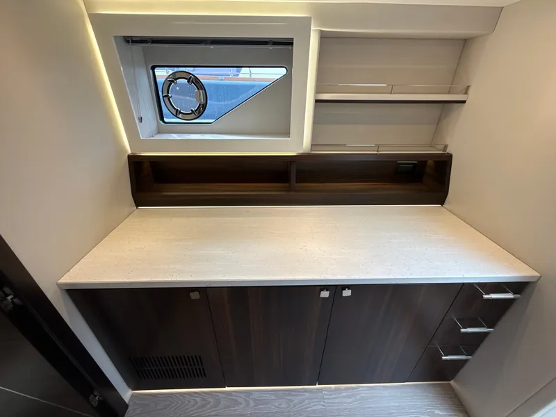 Slide: The Image of Sunseeker Predator 65 2023 - 41