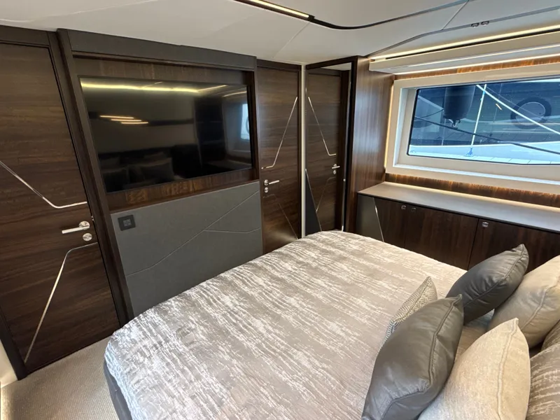 Slide: The Image of Sunseeker Predator 65 2023 - 52