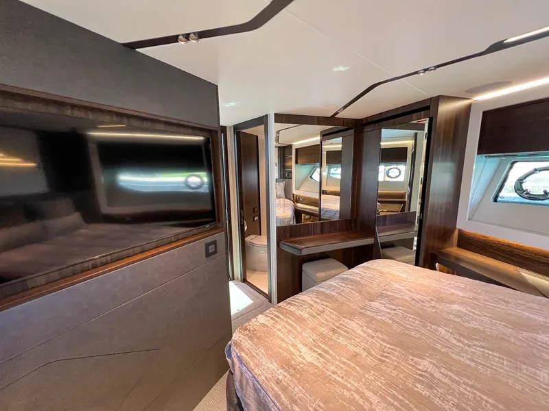 Slide: The Image of Sunseeker Predator 65 2023 - 77