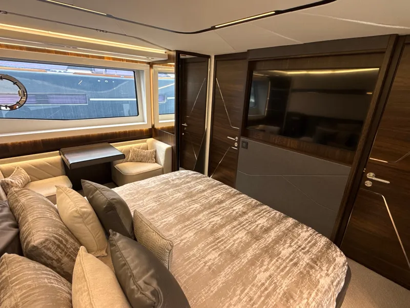 Slide: The Image of Sunseeker Predator 65 2023 - 50