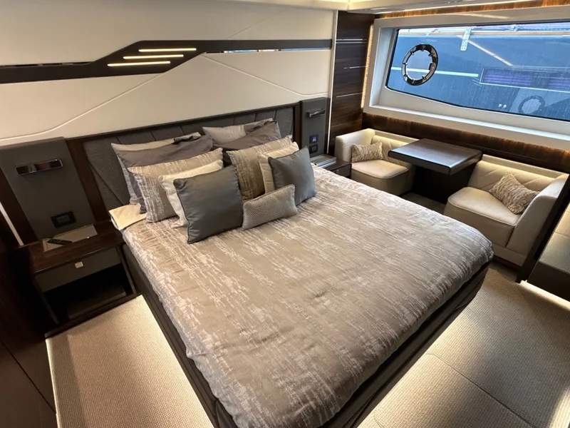 Slide: The Image of Sunseeker Predator 65 2023 - 47