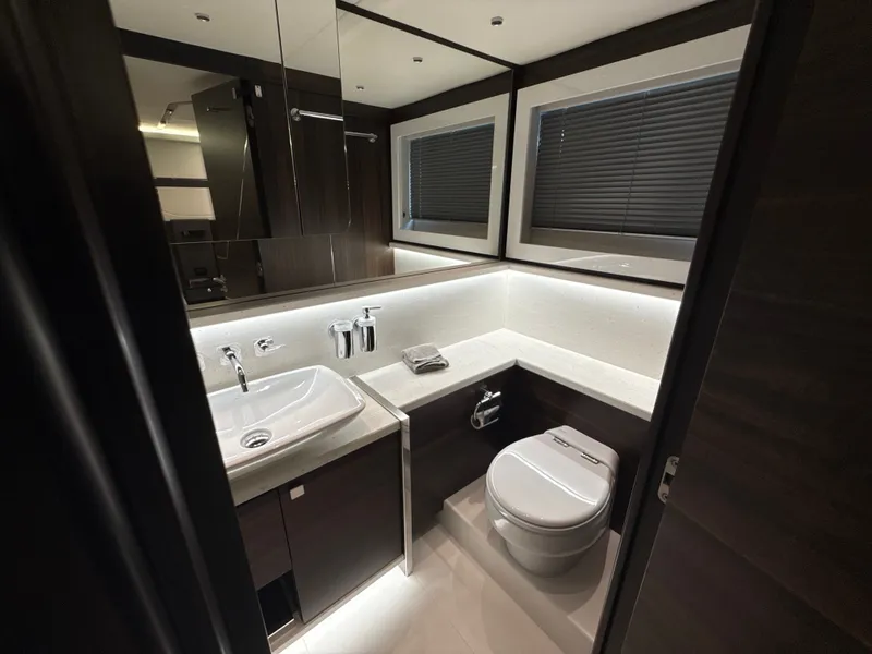 Slide: The Image of Sunseeker Predator 65 2023 - 66
