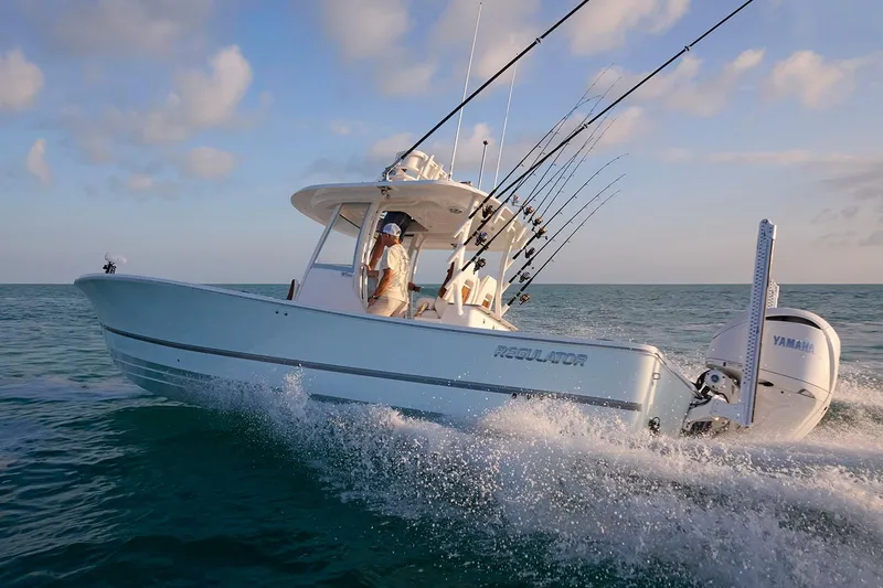 Slide: The Image of Barca Regulator 30XO 2026 in navigazione al tramonto. - 8