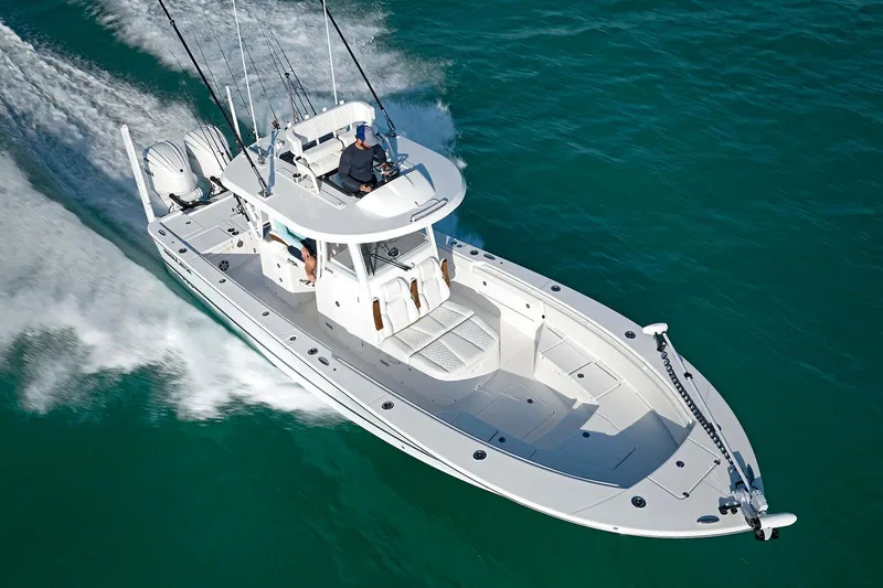 Slide: The Image of Barca Regulator 30XO 2026 naviga veloce in mare aperto. - 6