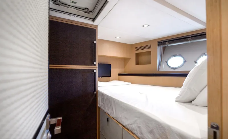 Slide: The Image of Captain's Cabin - 69