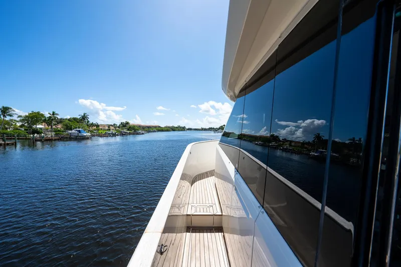 Slide: The Image of Port Walkway - 20