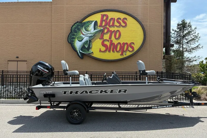 The Image of 2027 Tracker Pro Team 175 boat displayed outside Bass Pro Shops. - 0