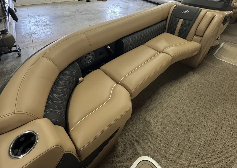 Slide: The Image of Barletta Lusso 25 M 2026 - 15