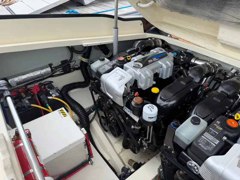 Slide: The Image of Chris-Craft Corsair 34 2020 - 50