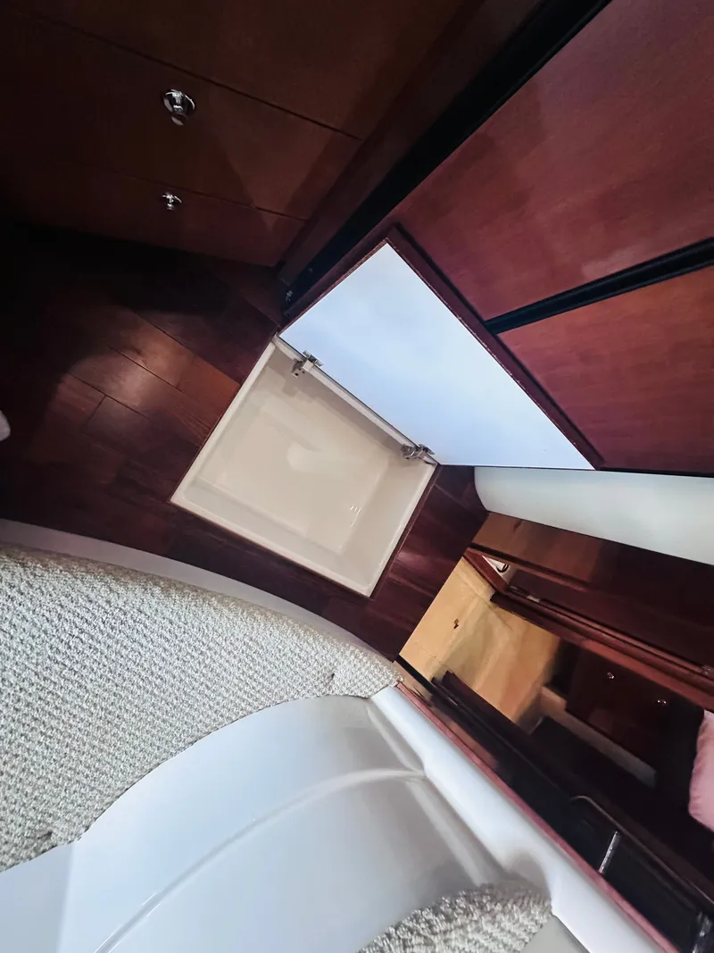 Slide: The Image of Meridian 391 Sedan 2009 - 53