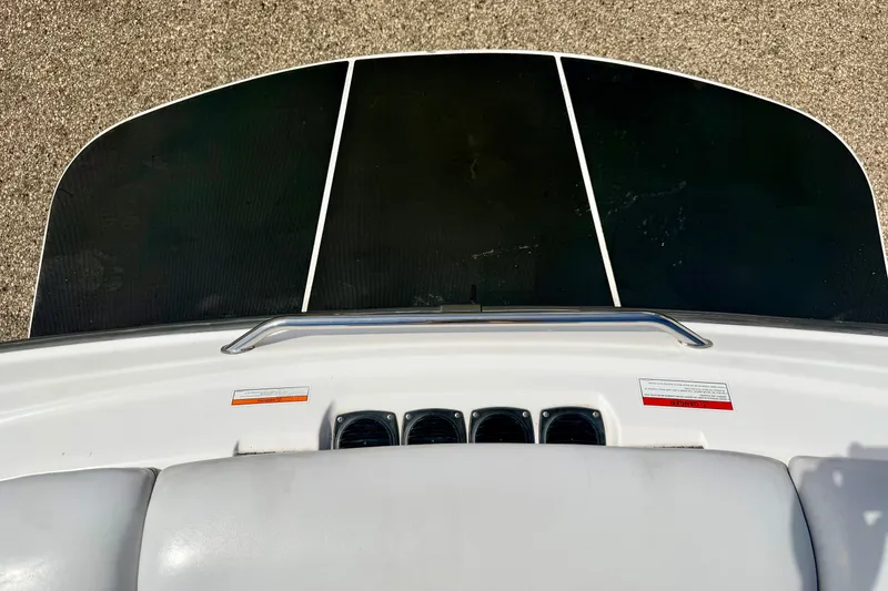 Slide: The Image of 2007 Moomba Outback V boat swim platform with black non-slip surface. - 21