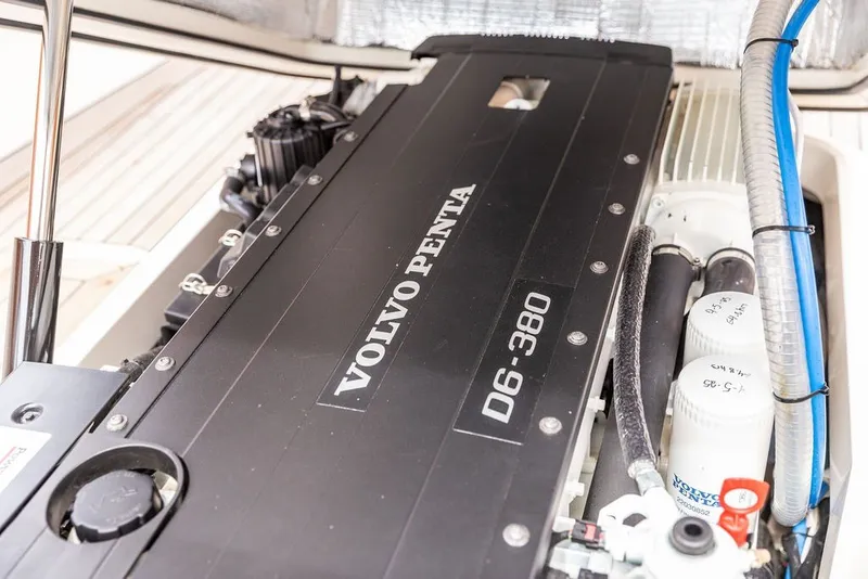 Slide: The Image of Volvo Penta D6-380 engine in 2025 Hinckley Yachts Talaria 29 Runabout. - 25