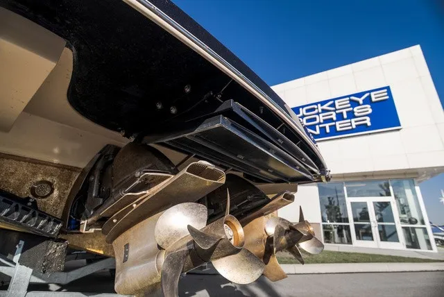 Slide: The Image of Chris-Craft Launch 35 GT Sterdrive 2026 - 6
