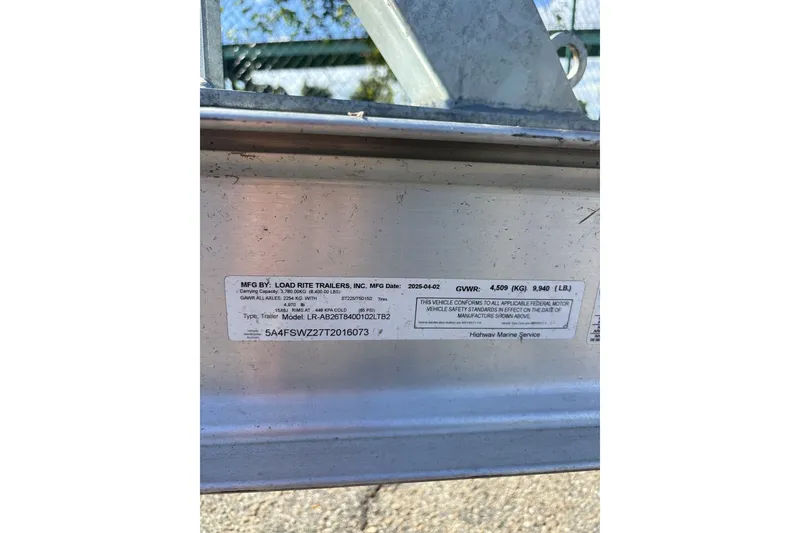 Slide: The Image of Label on Load Rite trailer, model LR-AB26T8400102LTB2, manufactured in 2025. - 18