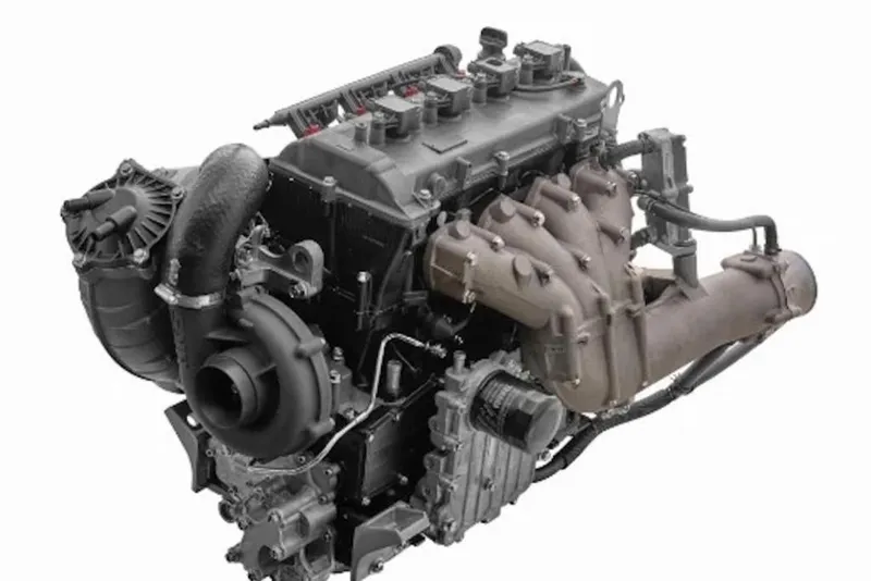 Slide: The Image of 2025 Yamaha WaveRunner FX Cruiser SVHO engine, showcasing advanced design and performance features. - 26