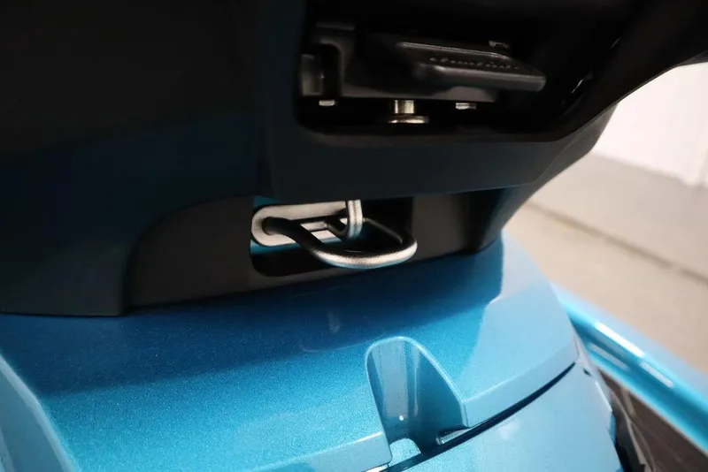 Slide: The Image of 2025 Yamaha WaveRunner FX Cruiser SVHO, close-up of blue hull and metal hook. - 21