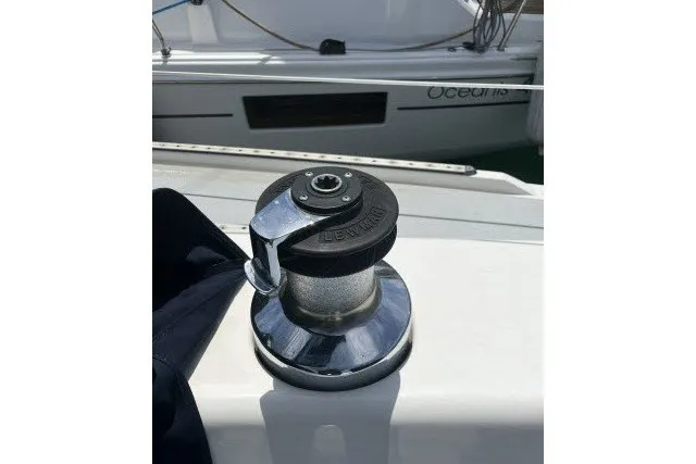 Slide: The Image of Winch on 1990 Catalina 42 sailboat deck, close-up view. - 27