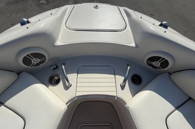 Slide: The Image of Sea Ray 240 Sundeck 2008 - 57
