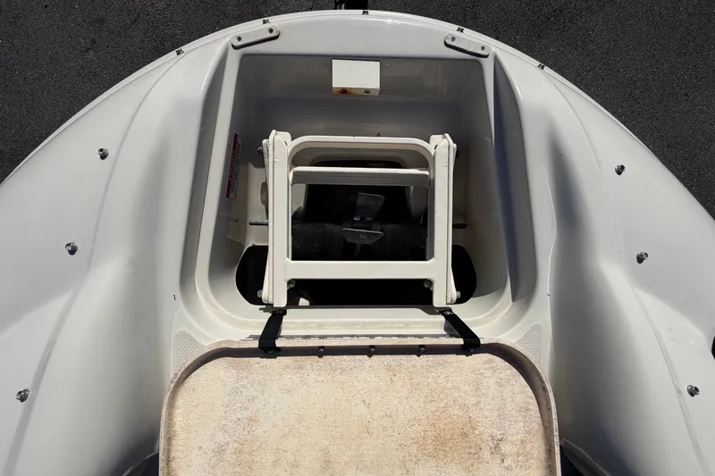 Slide: The Image of Sea Ray 240 Sundeck 2008 - 63