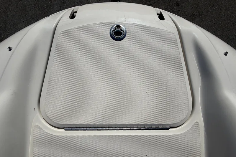 Slide: The Image of Sea Ray 240 Sundeck 2008 - 62