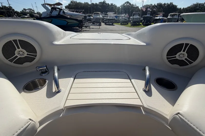 Slide: The Image of Sea Ray 240 Sundeck 2008 - 58