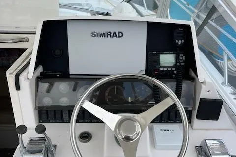 Slide: The Image of Helm of 1997 Blackfin 30.7 EXPRESS with Simrad navigation system. - 6