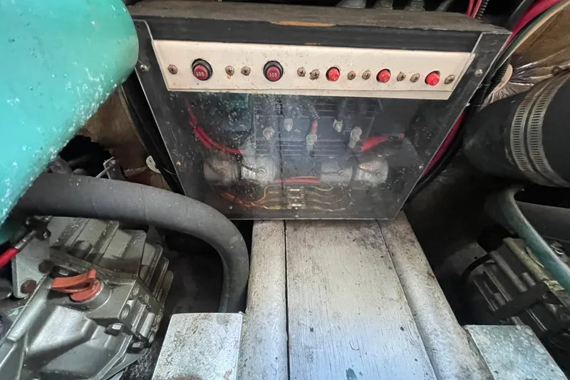 Slide: The Image of DC ELECTRICAL RESET BREAKER PANEL - 31