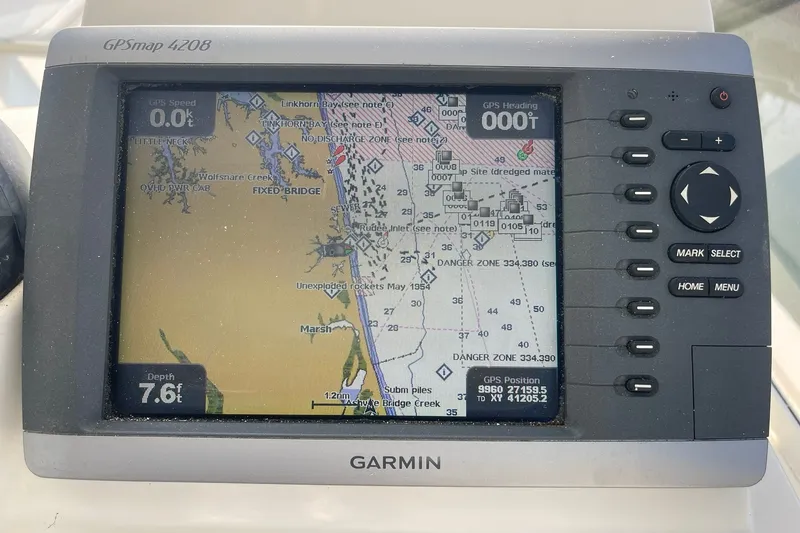 Slide: The Image of GARMIN 4208 CHARTPLOTTER - 14