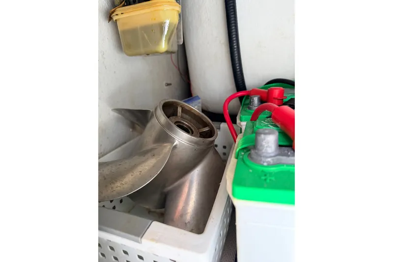 Slide: The Image of Stainless steel boat propeller and battery in storage, NewWater Ibis 2011 model. - 14