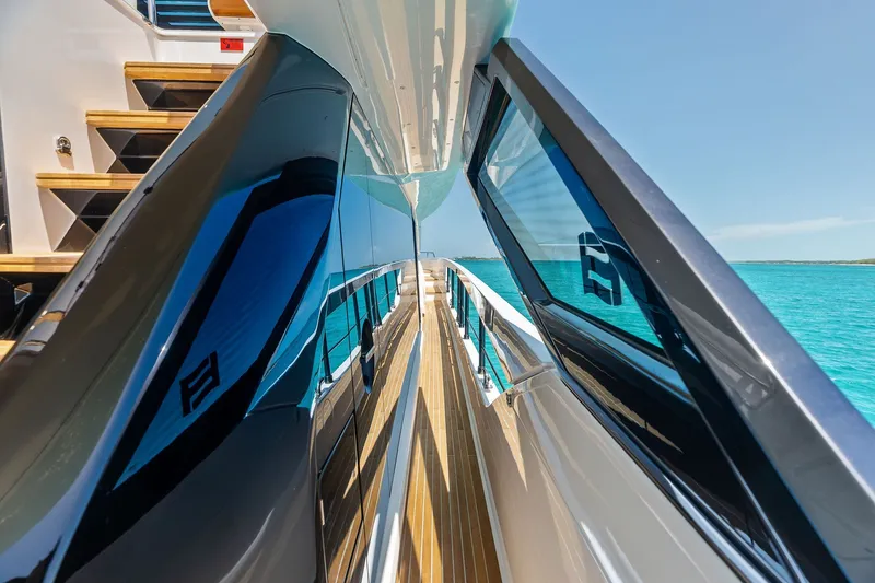 Slide: The Image of Sleek design of 2024 Ferretti Yachts 860 with ocean view and modern architecture. - 48