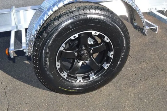Slide: The Image of Venture Trailers Aluminum Single Axle Commander Series COM-3400 2026 - 8