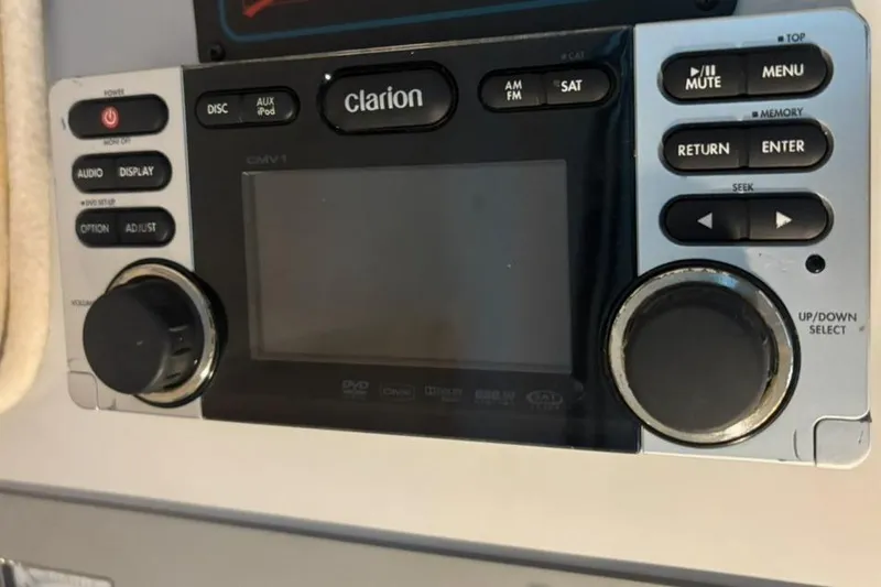 Slide: The Image of Autoradio Clarion dans un Tiara Sport 270 Sport de 1992. - 47
