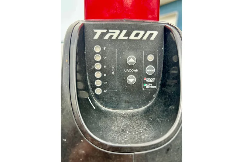 Slide: The Image of Control panel of a Talon anchor system on a 2009 Ranger 620VS Fisherman boat. - 26