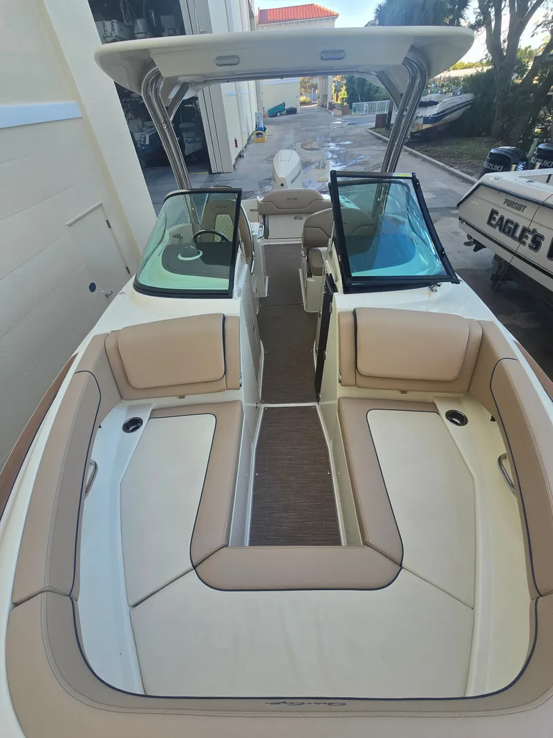 Slide: The Image of Chris-Craft Calypso 24 2023 - 20