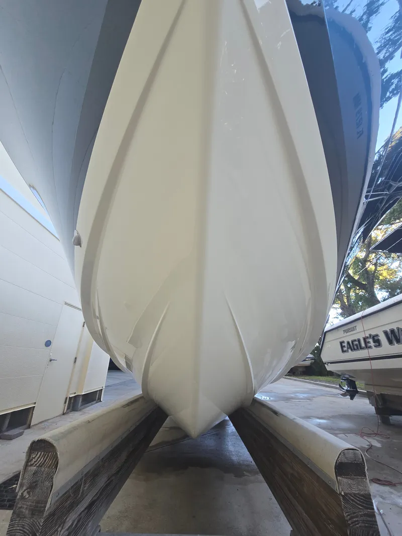 Slide: The Image of Chris-Craft Calypso 24 2023 - 21