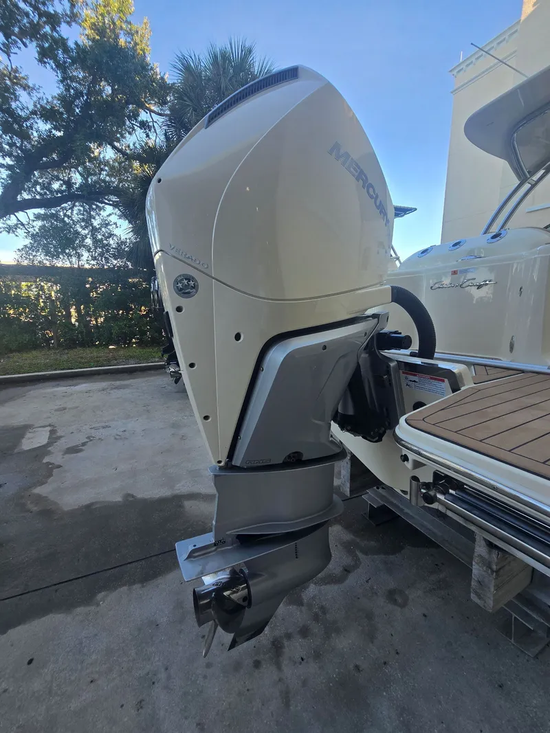 Slide: The Image of Chris-Craft Calypso 24 2023 - 4