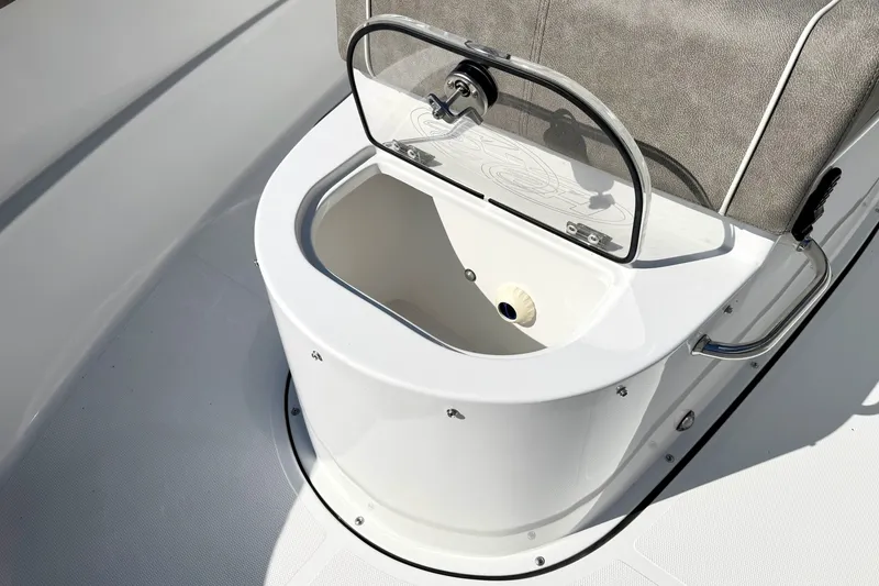 Slide: The Image of Livewell on 2026 Sea Hunt Gamefish 30CB boat, featuring a sleek design and durable construction. - 27
