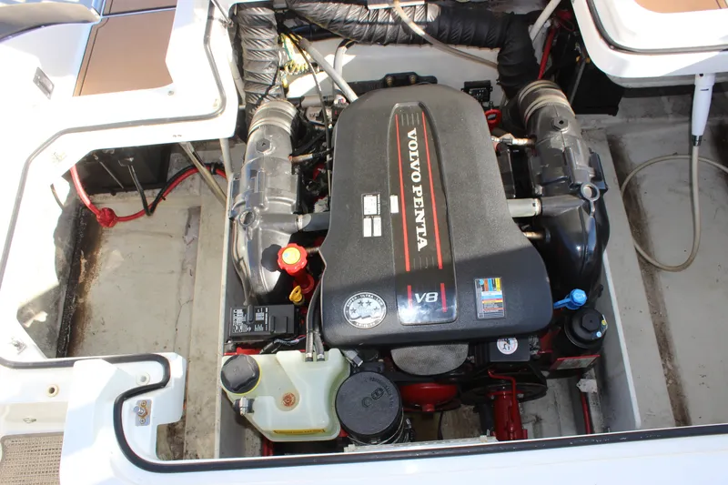 Slide: The Image of Volvo Penta V8 engine in 2016 Cobalt R5 WSS boat, detailed view. - 43
