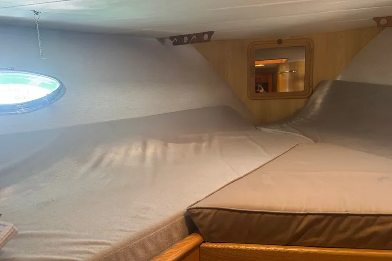 Slide: The Image of Forepeak Cabin - 14