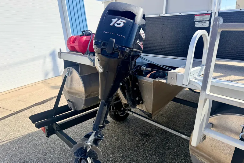 Slide: The Image of 2011 Palm Beach Sport Fish 1623 SE with Mercury 15 horsepower outboard motor. - 17
