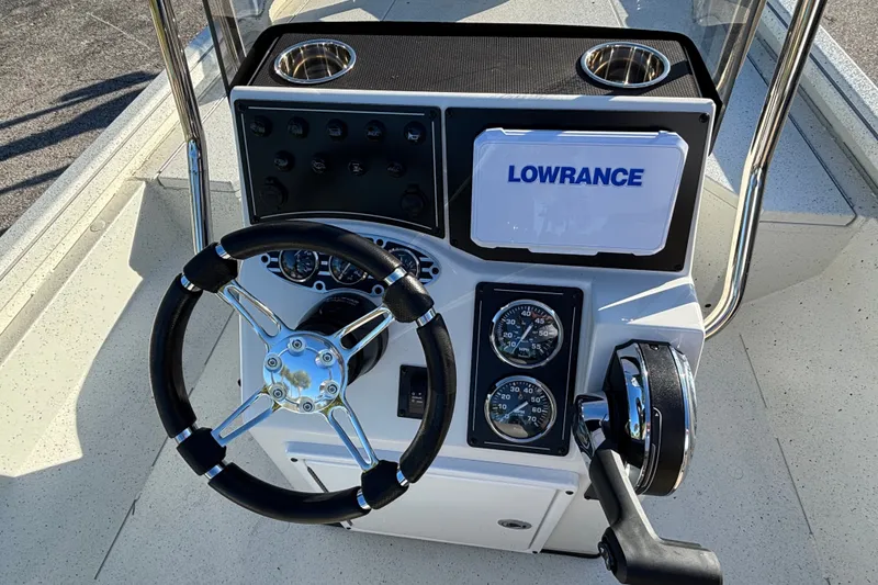 Slide: The Image of Steering console of 2027 Ranger RB190 boat with Lowrance navigation system. - 6