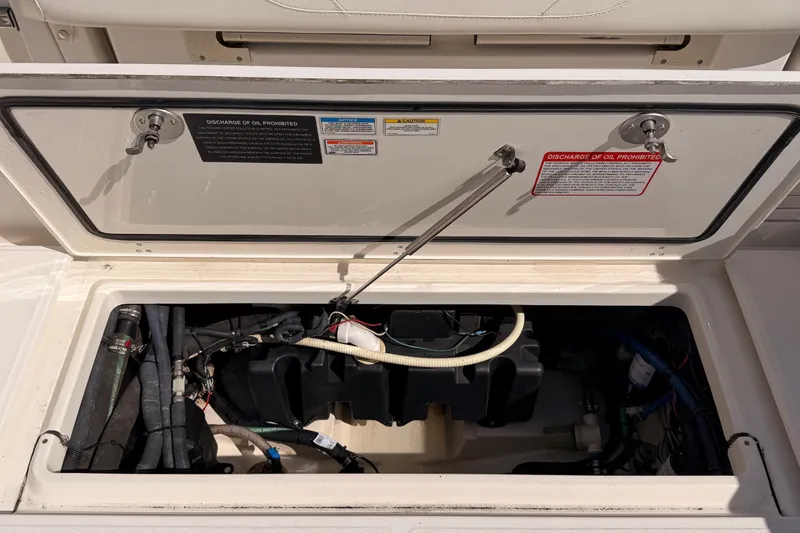 Slide: The Image of Boston Whaler 285 Conquest 2007 - 48